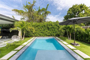 24 Guests Luxury Miami House With Pool & Gazebo!